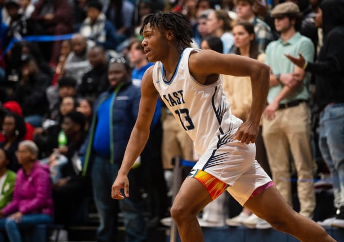 Belleville East senior Jackson Muse is one of 10 finalists for the Jersey Mike's Naismith Courage Award.